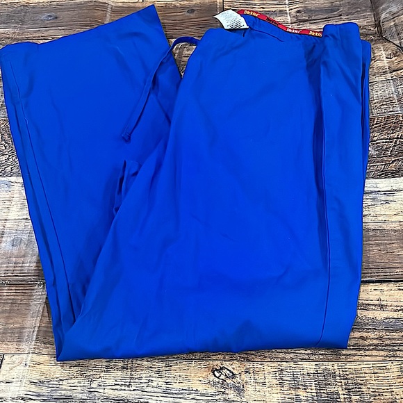 Dickies Other - Dickies Scrub Pants 🌹